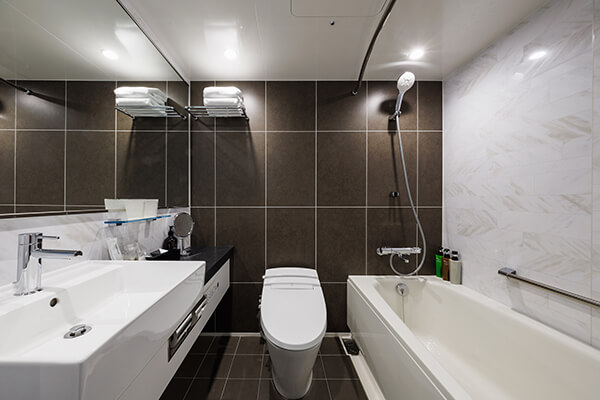 EDMONT SUPERIOR YWIN Bath room